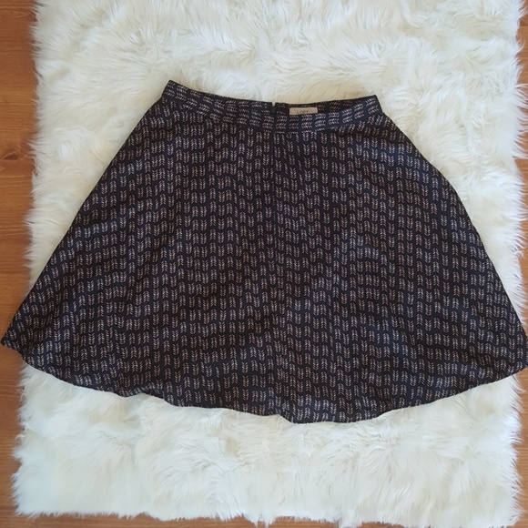 NWT LOFT Arrow Pattern Flippy Skirt size 6 - Picture 8 of 8